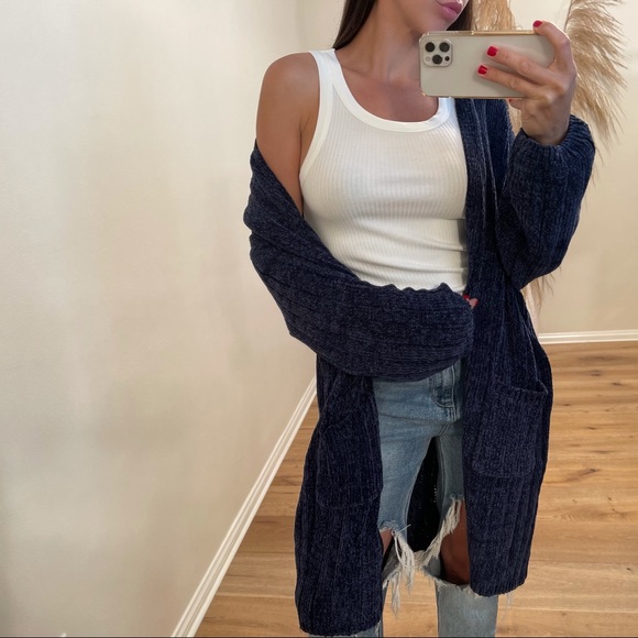 MRSALLIEXO— SOLD OUT - Picture 2 of 8